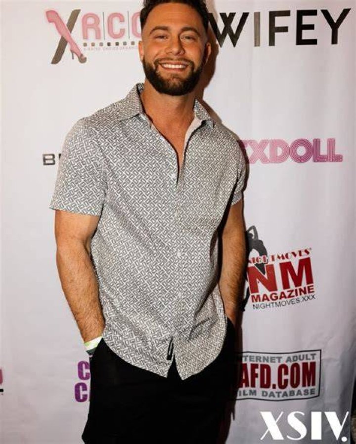 Seth Gamble Biography, Age, Height, Wife, Net Worth, Family