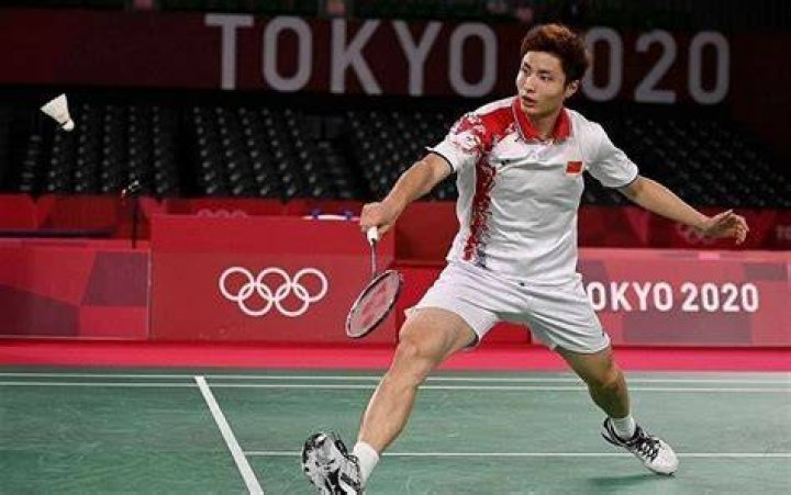 Shi Yuqi Biography, Age, Height, Wife, Net Worth, Family