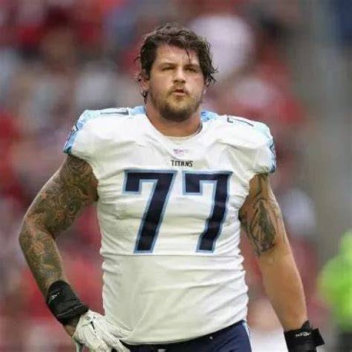 Taylor Lewan Biography, Age, Height, Wife, Net Worth, Family