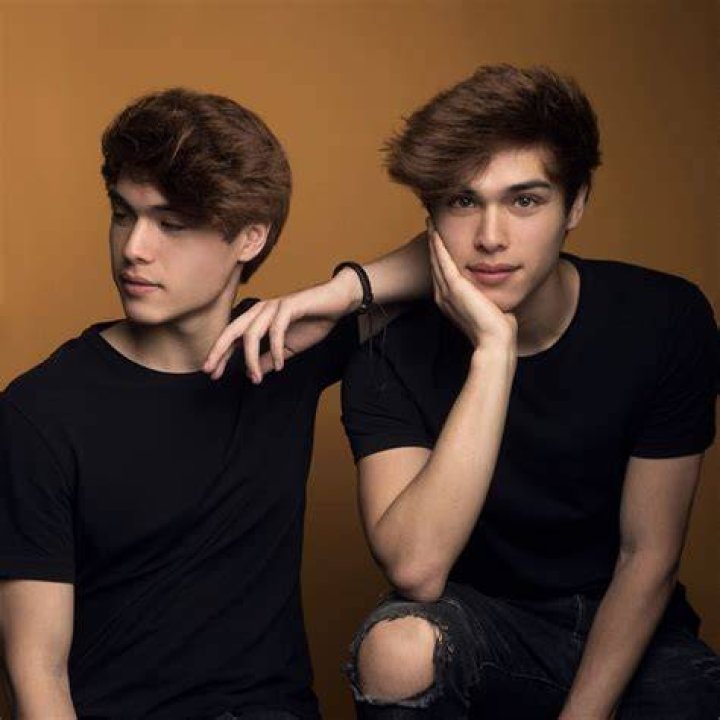 The MonaLisa Twins Biography, Age, Height, Net Worth, Family