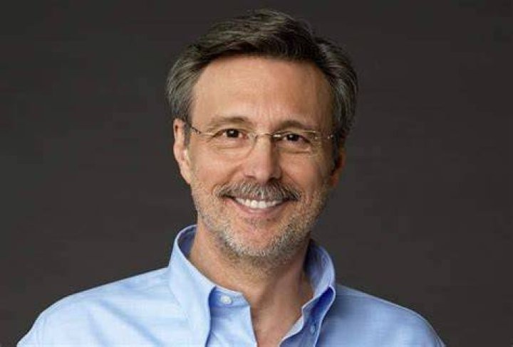 Thom Hartmann Biography, Age, Height, Wife, Net Worth, Family