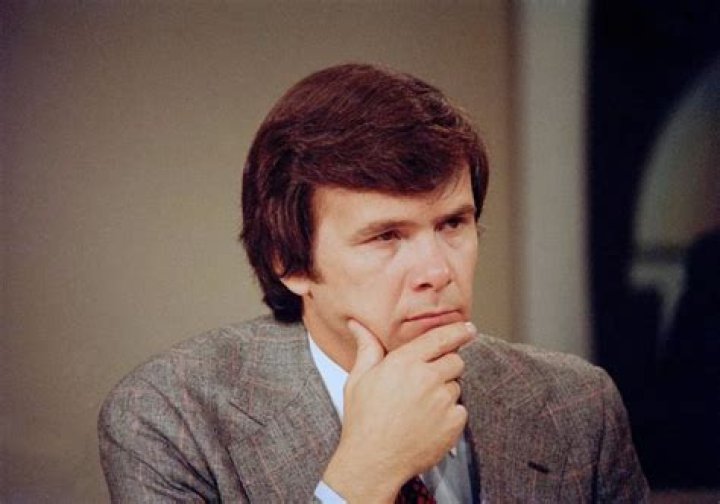 Tom Brokaw Biography, Age, Height, Wife, Net Worth, Family