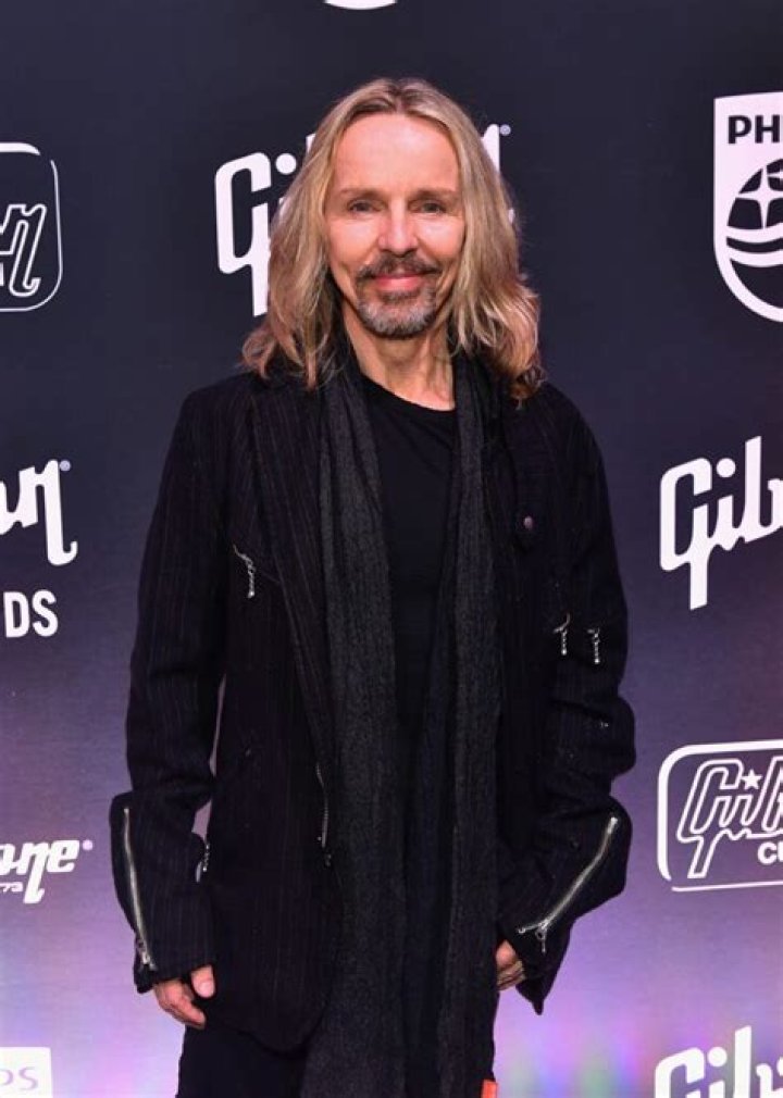 Tommy Shaw Biography, Age, Height, Wife, Net Worth, Family