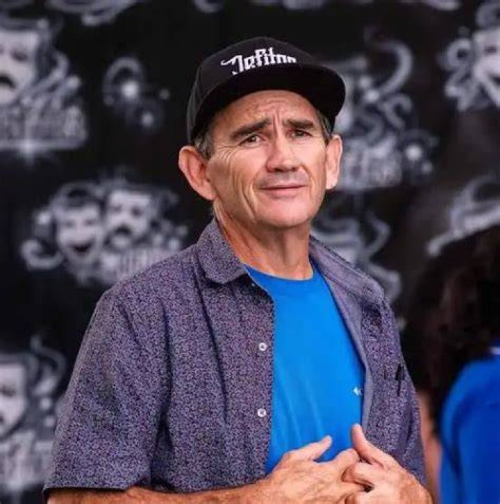 Valente Rodriguez Biography, Age, Height, Wife, Net Worth, Family