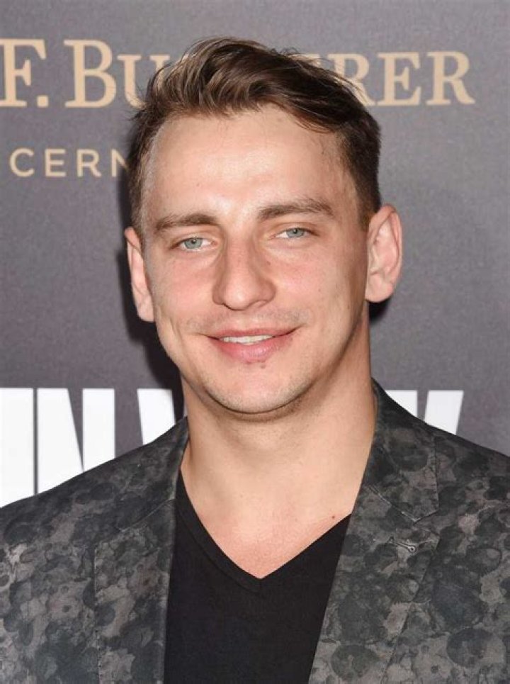 Vitaly Zdorovetskiy Biography, Age, Height, Wife, Net Worth, Family