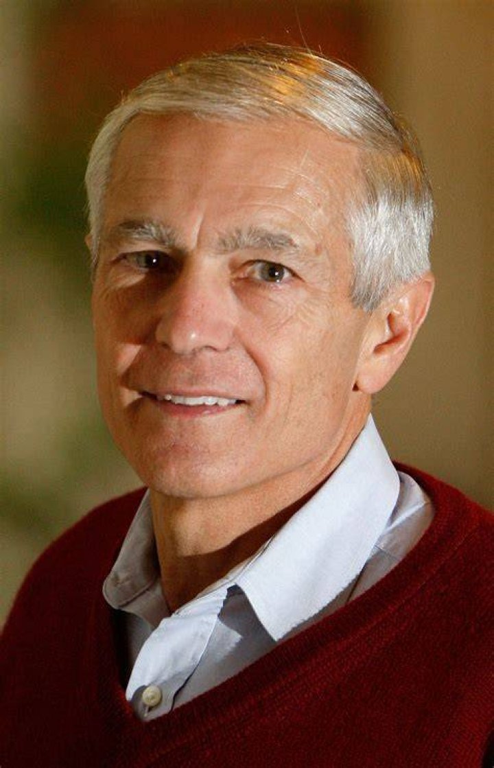 Wesley Clark Biography, Age, Height, Wife, Net Worth, Family